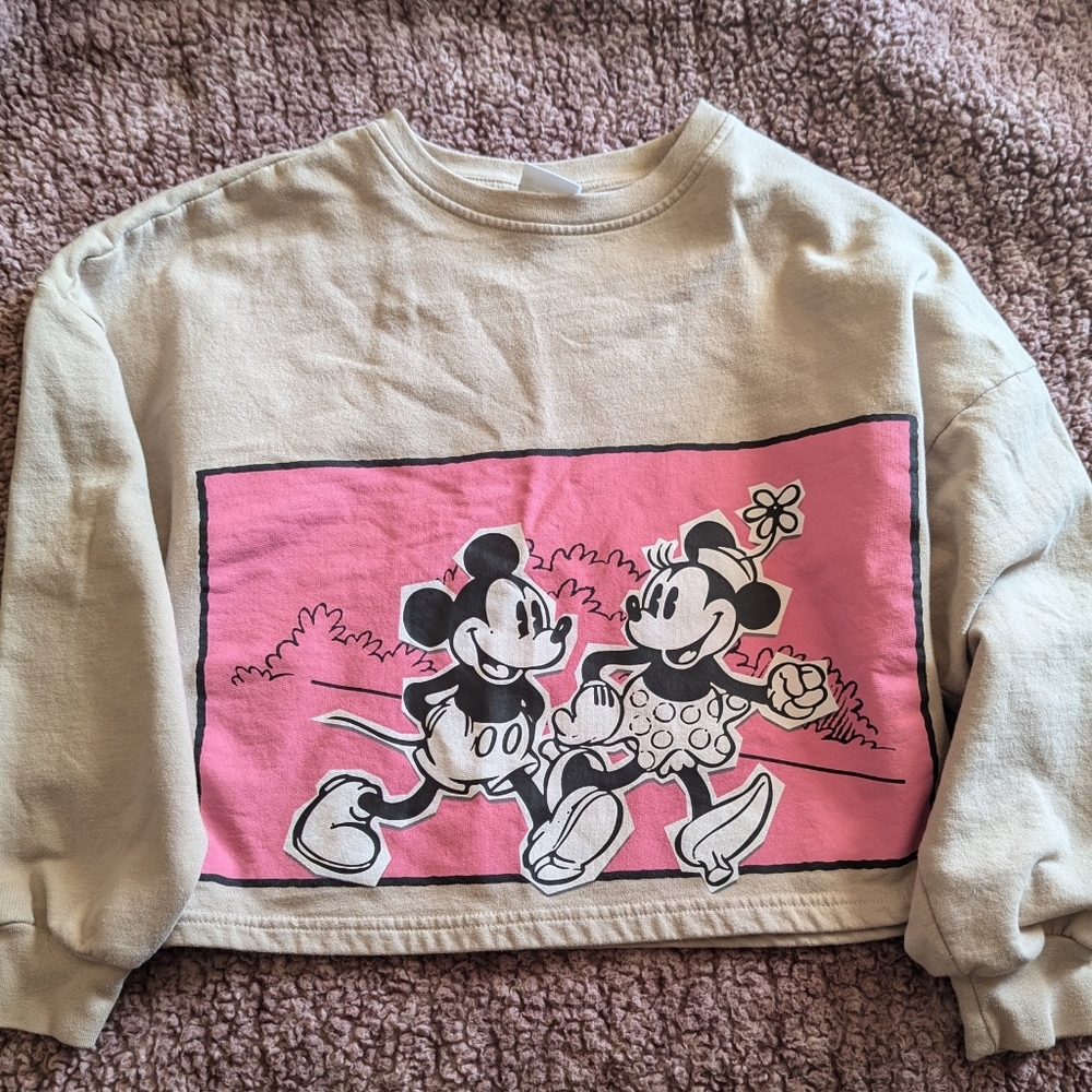Juniors Disney Crop sweatshirt